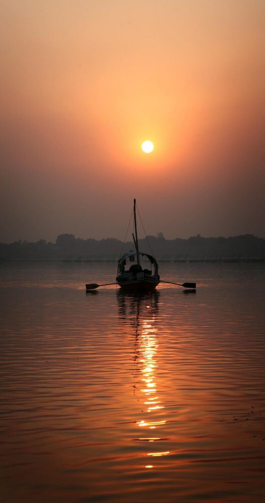 embarcation sur le Gange, Inde