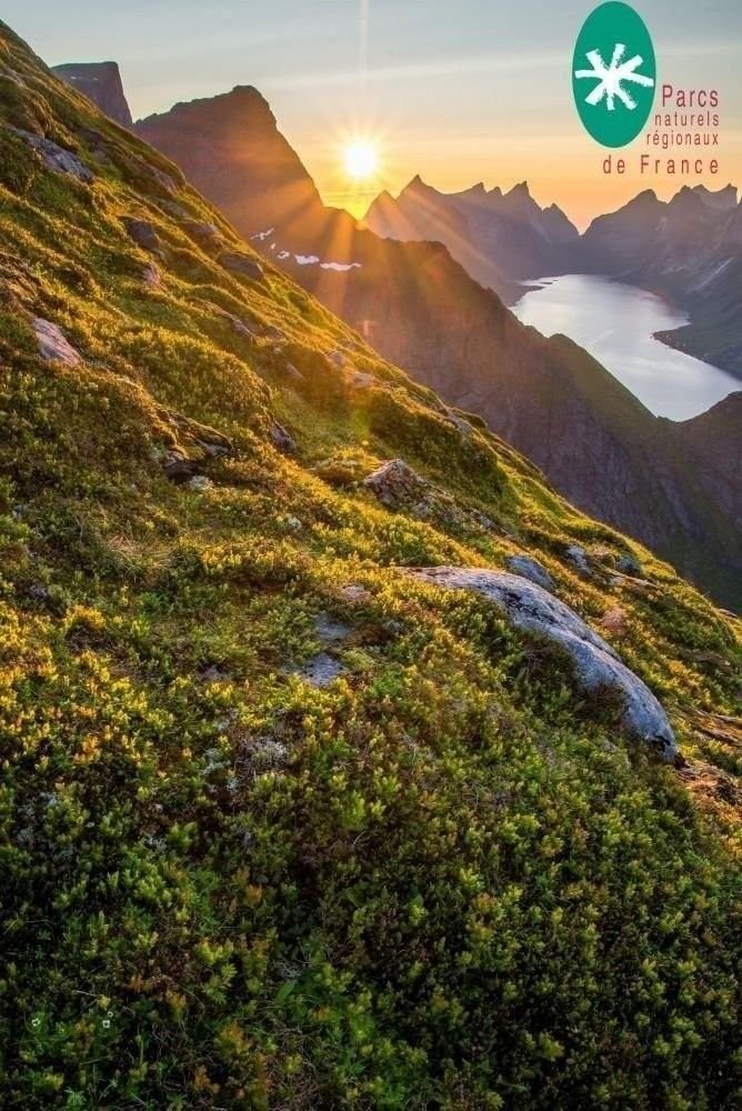 coucher de soleil sur les parcs français - &copy; Valeurs Parc